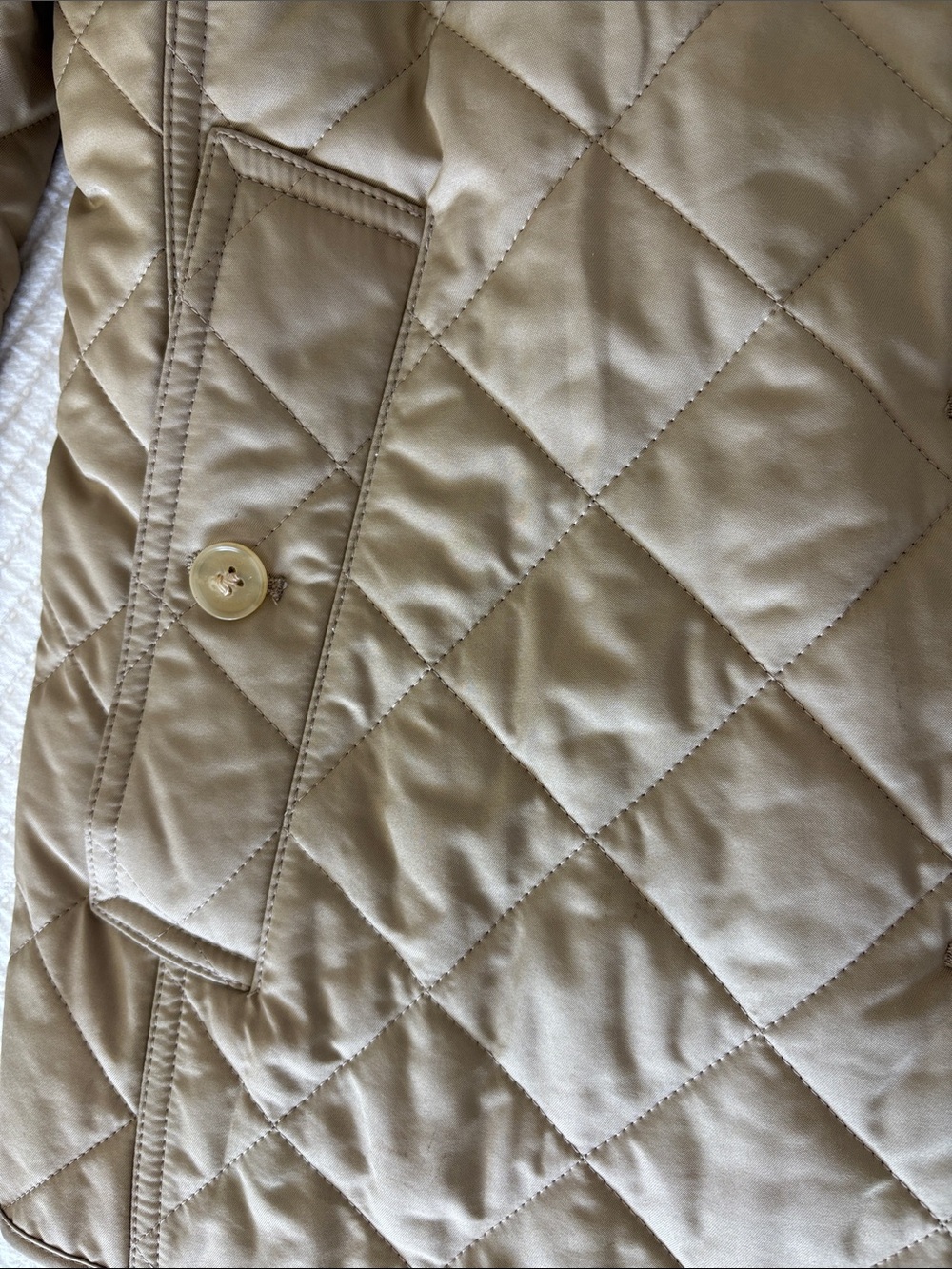 Burberry women’s quilted jacket Medium - Picture 5 of 10